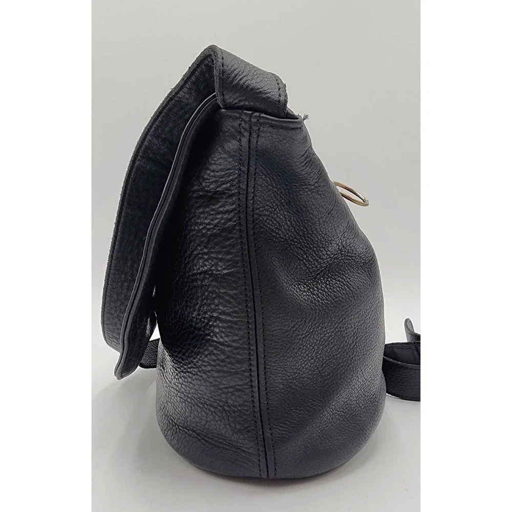 M. London Messenger Black Bag Genuine Leather Made USA Vintage 80-90s Shoulder